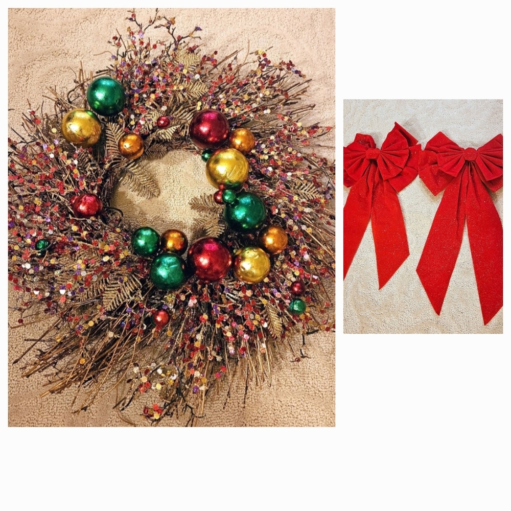 Beautiful Unique Colorful Holiday Christmas Wreath & 2 Large Red Bows